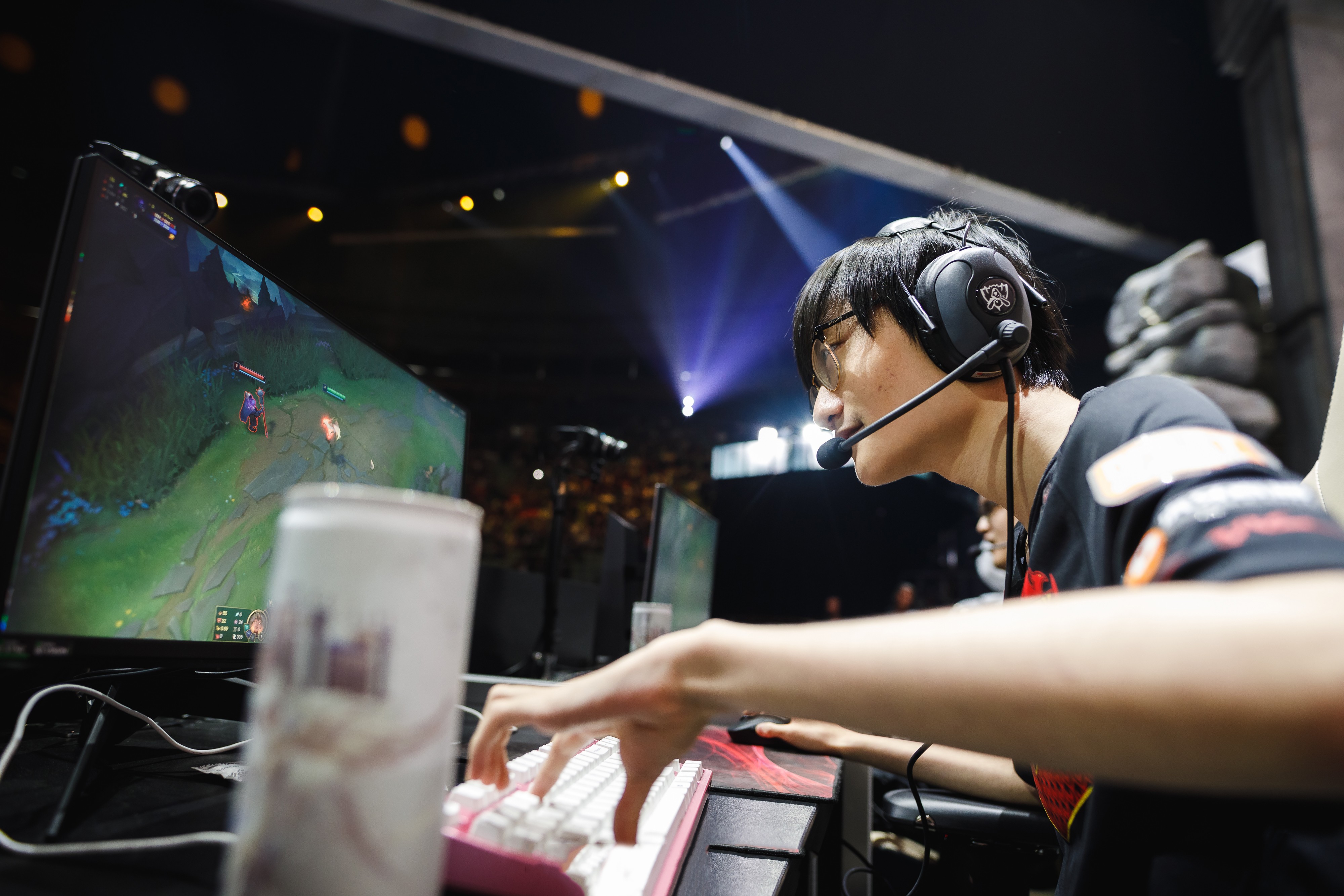 开云-Doinb迎来七赛季高光表现，G2球迷沸腾！的简单介绍