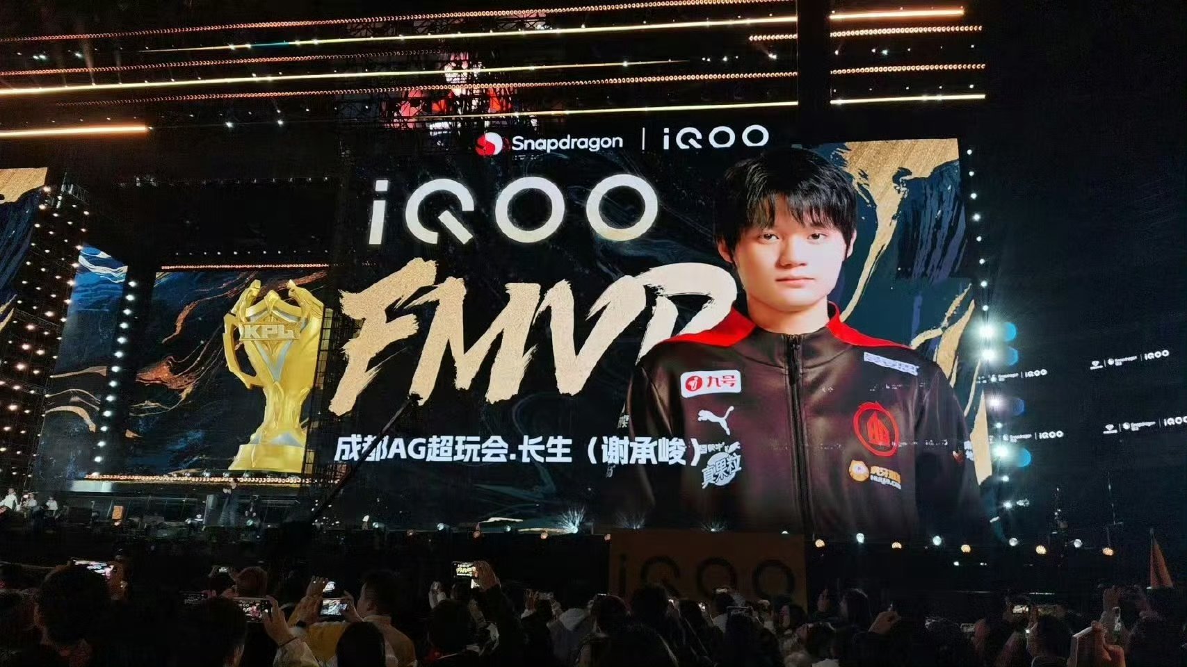 Rookie回归赛场，惊险取胜首场状态亮眼，G2观众沸腾！的简单介绍